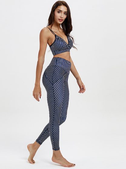 Gym clothing manufacturers china striped fashion activewear set - Image 4
