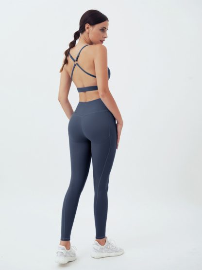 Gym wear clothing manufacturer China Backless yoga clothing