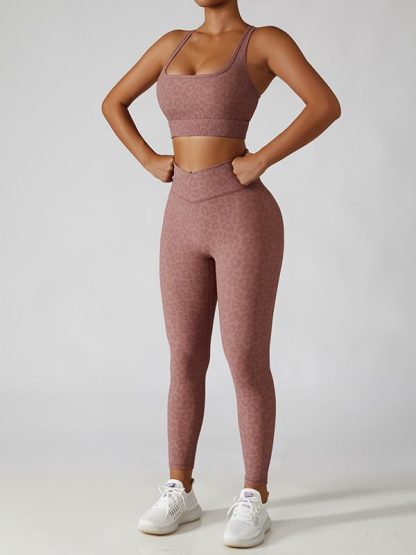 Custom fitness apparel suppliers China ribbed printed gym wear