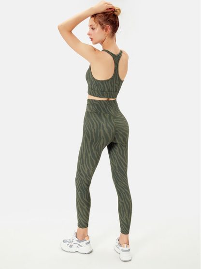 Custom fitness apparel wholesale text printed yoga clothing - Image 2